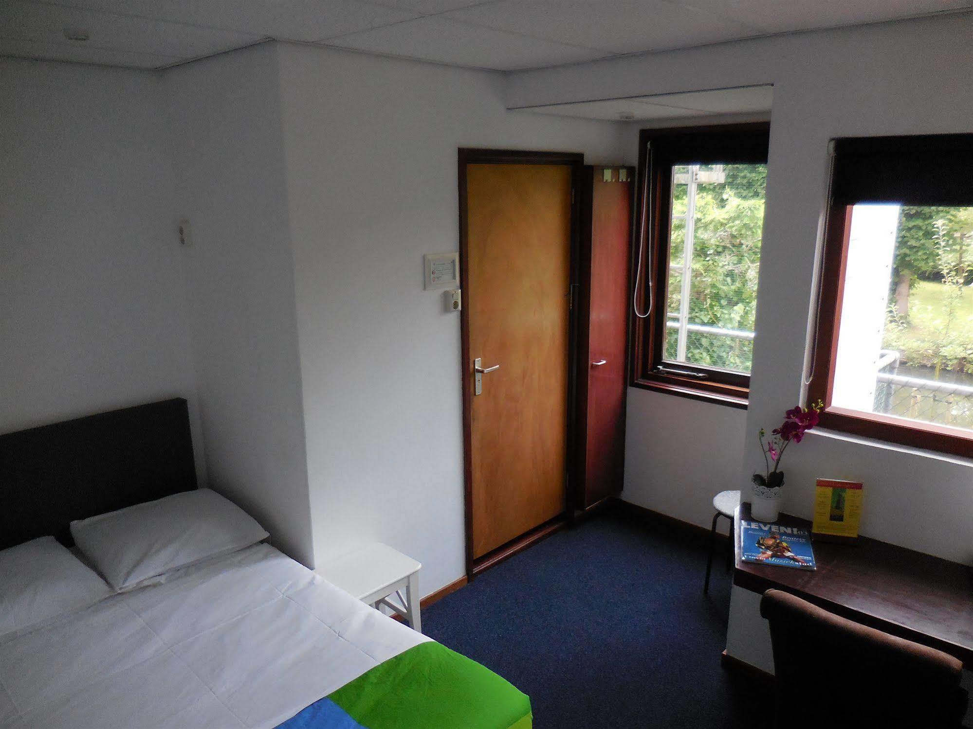 Hotel Oorsprongpark City Centre Утрехт Екстериор снимка
